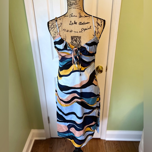 LA Hearts Tie Front Multi-Color Midi Dress | Medium - Picture 2 of 4